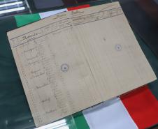 Raízes: jornada dos imigrantes é retratada em exposição no Arquivo Público do Paraná